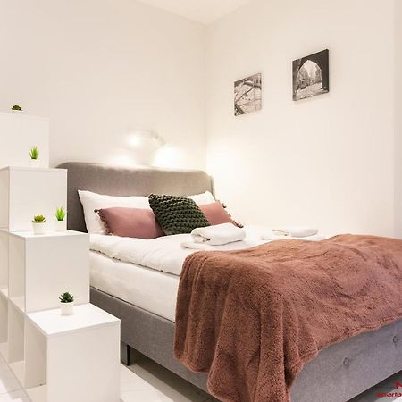 Apartment Nearto Old Town Halicka Street Krakow Dış mekan fotoğraf